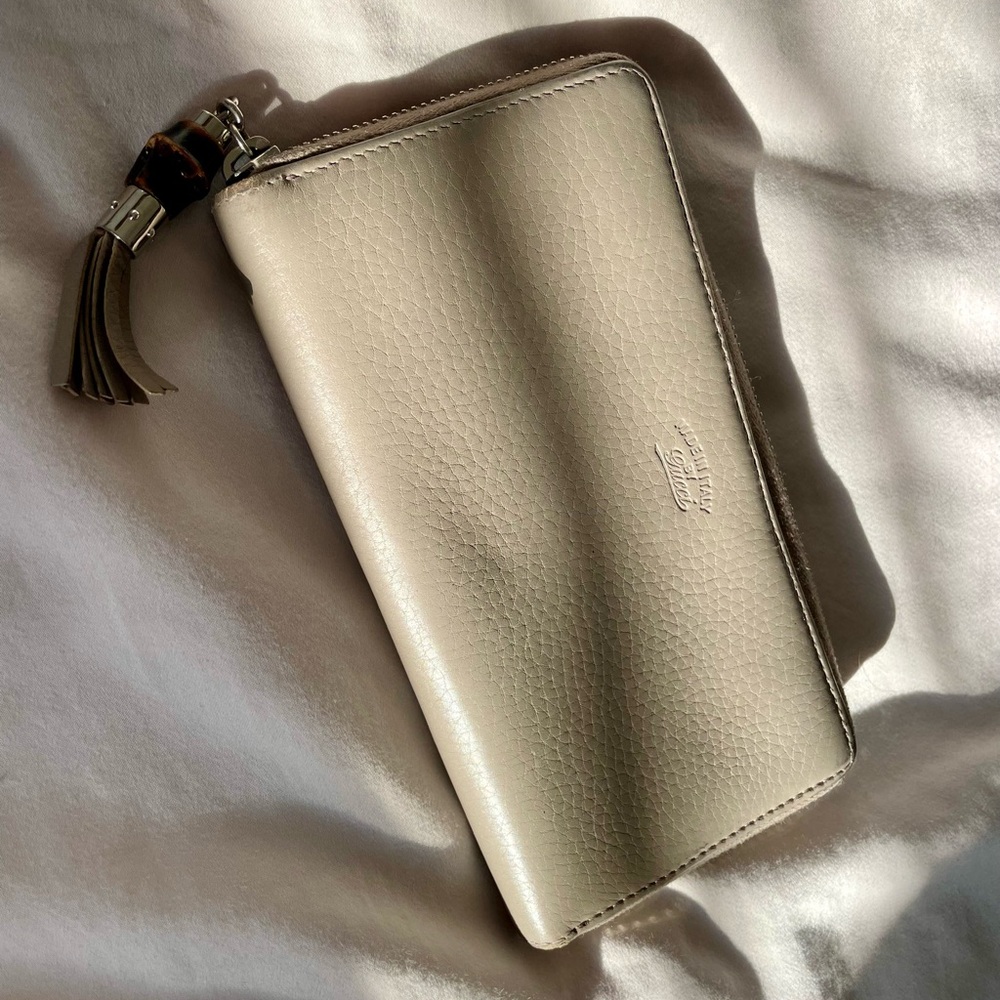 Authentic leather, Gucci wallet with bamboo tassel. - Picture 2 of 10